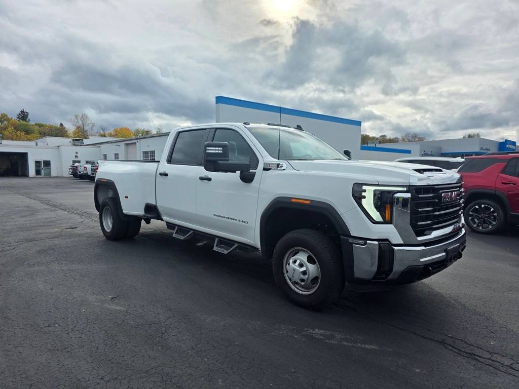 2024 GMC Sierra 3500HD Pro — Pickup Truck — 17,575 mi — Spencerport, NY