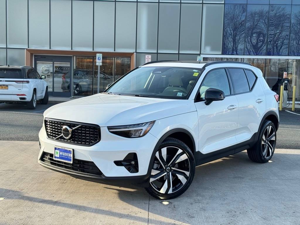 2023 Volvo XC40 Plus — SUV — 21,210 mi — Colonie, NY