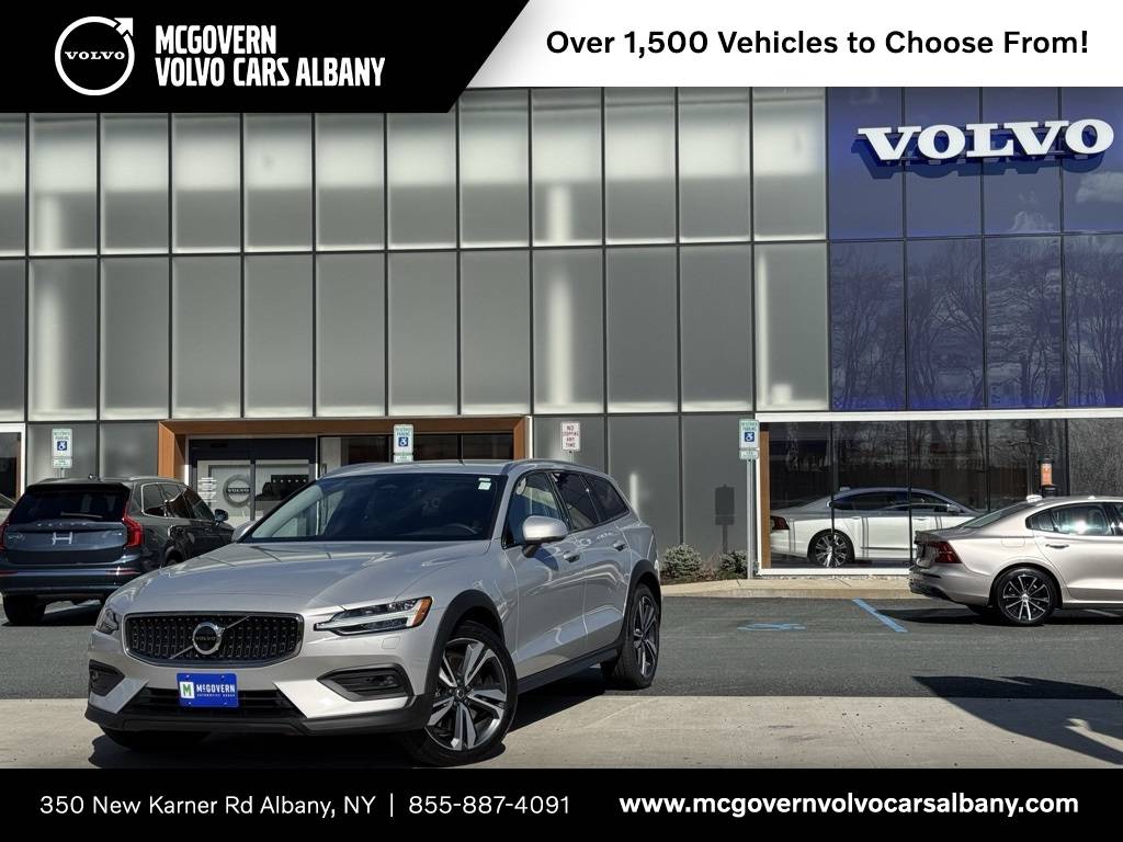2023 Volvo V60 Cross Country Plus — Wagon — 57,555 mi — Colonie, NY
