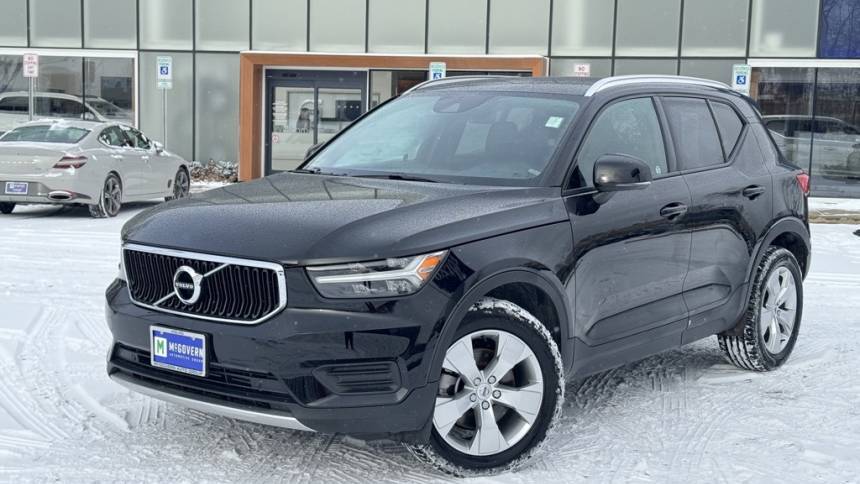2022 Volvo XC40 Momentum — SUV — 17,754 mi — Colonie, NY