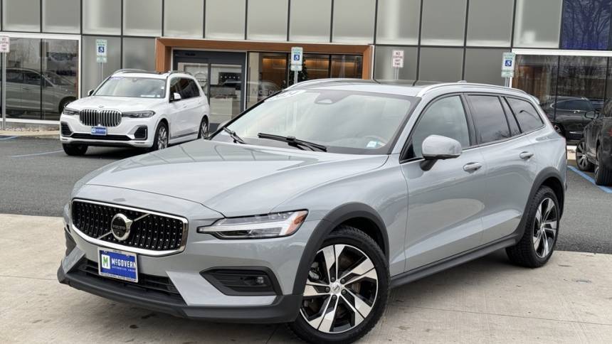 2024 Volvo V60 Cross Country Plus — Wagon — 25,926 mi — Colonie, NY