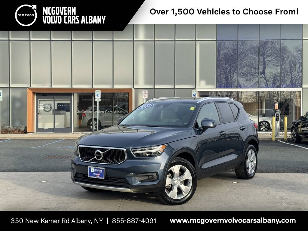 2022 Volvo XC40 Momentum — SUV — 28,428 mi — Colonie, NY