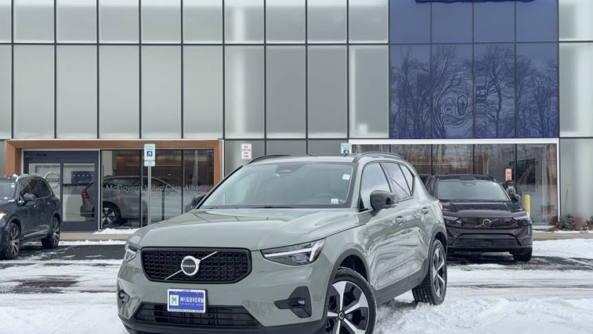 2025 Volvo XC40 Plus — SUV — 5,445 mi — Colonie, NY