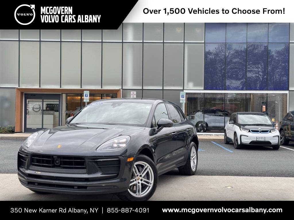 2022 Porsche Macan Standard — SUV — 29,651 mi — Colonie, NY