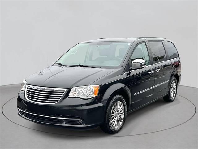 2014 Chrysler Town & Country Touring-L — Minivan — 90,318 mi — St Clair Shores, MI