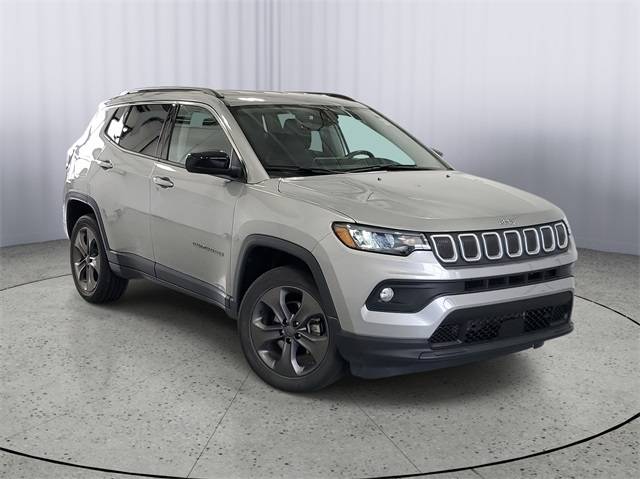 2022 Jeep Compass Latitude Lux — SUV — 24,395 mi — Kalamazoo, MI