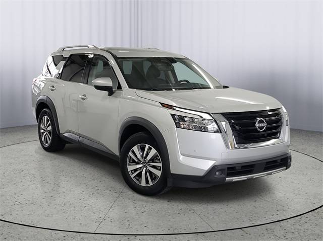 2022 Nissan Pathfinder SL — SUV — 85,564 mi — Kalamazoo, MI