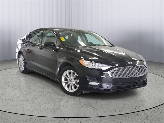 2020 Ford Fusion Hybrid SE — Sedan — 104,213 mi — Kalamazoo, MI