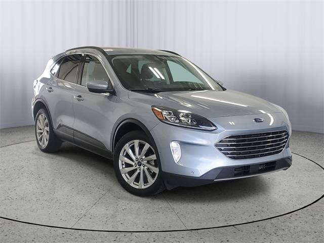 2022 Ford Escape Titanium — SUV — 19,838 mi — Kalamazoo, MI