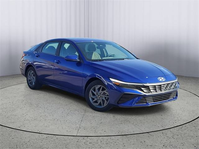 2024 Hyundai Elantra SEL — Sedan — 17,879 mi — Kalamazoo, MI
