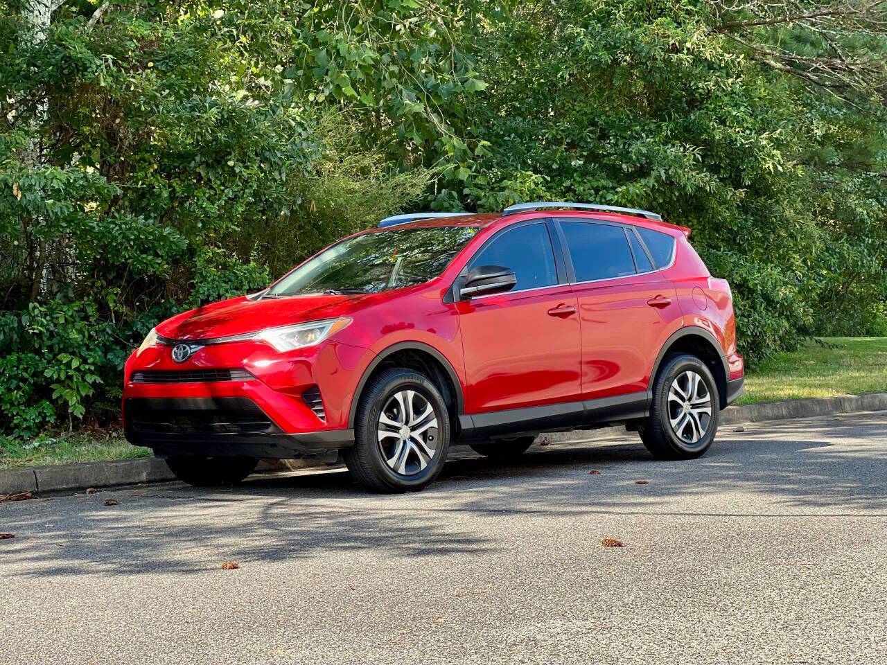 2017 Toyota RAV4 LE — SUV — 144,888 mi — Canton, GA