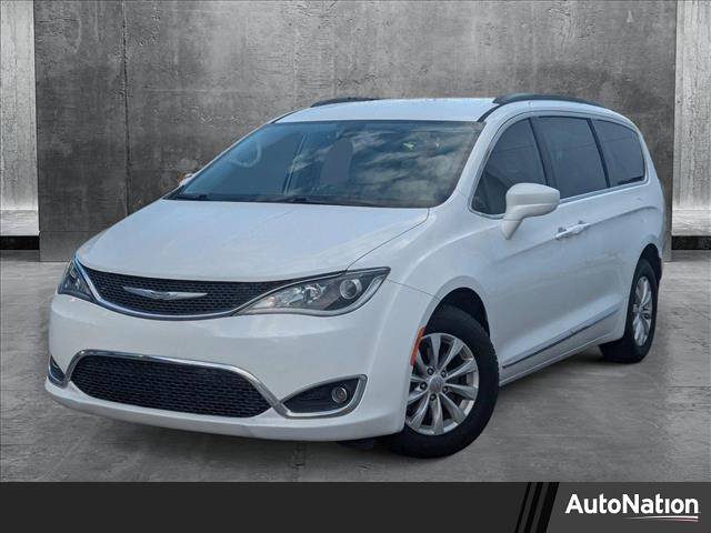 2017 Chrysler Pacifica Touring L — Minivan — 85,442 mi — Littleton, CO