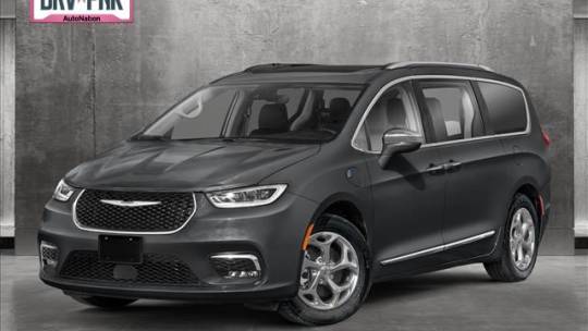 2022 Chrysler Pacifica Hybrid Touring L — Minivan — 81,106 mi — Littleton, CO