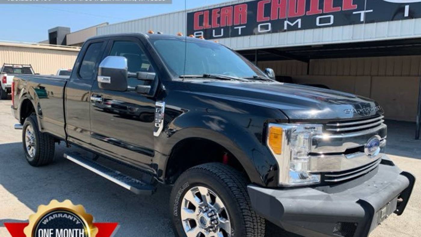 2017 Ford Super Duty F-250 Lariat — Pickup Truck — 34,124 mi — San Antonio, TX