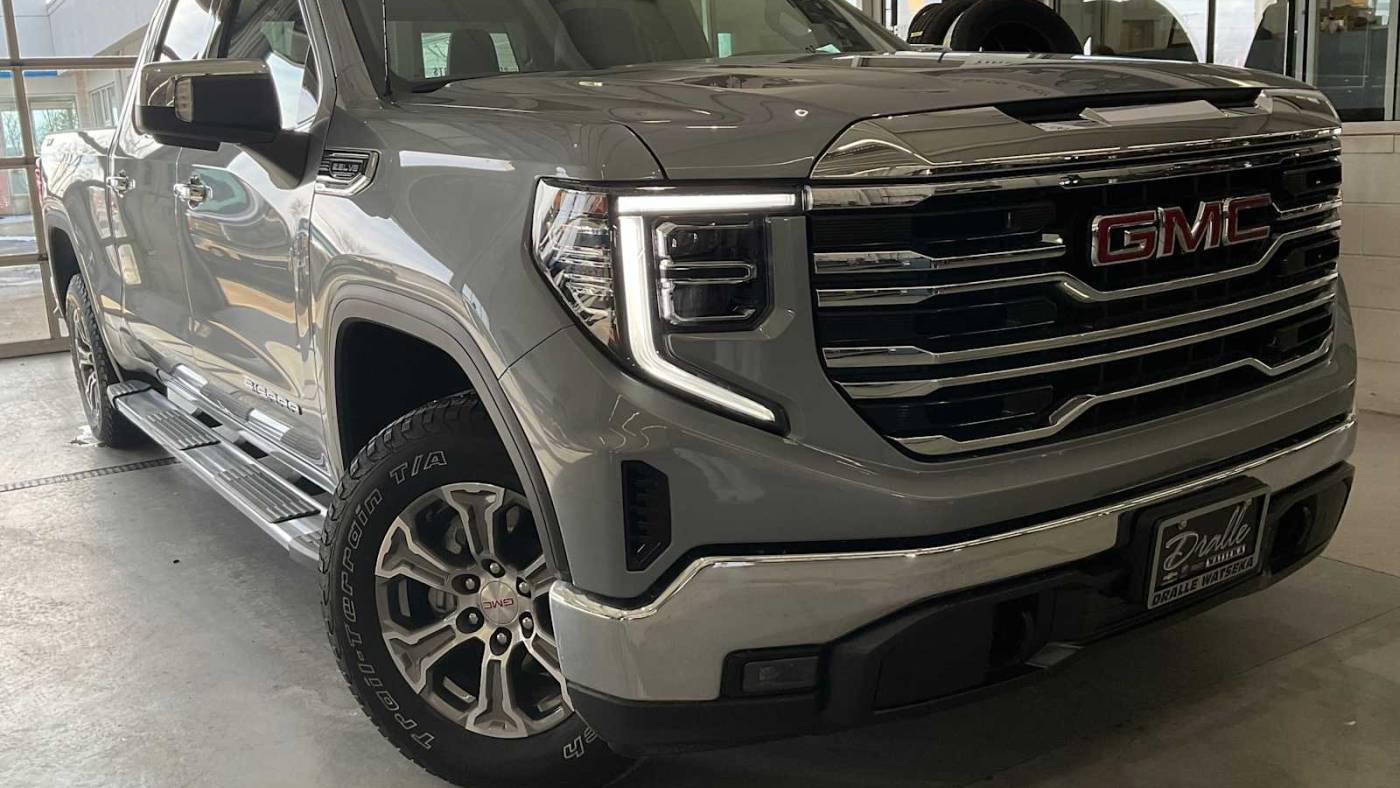 2023 GMC Sierra 1500 SLT — Pickup Truck — 56,455 mi — Watseka, IL