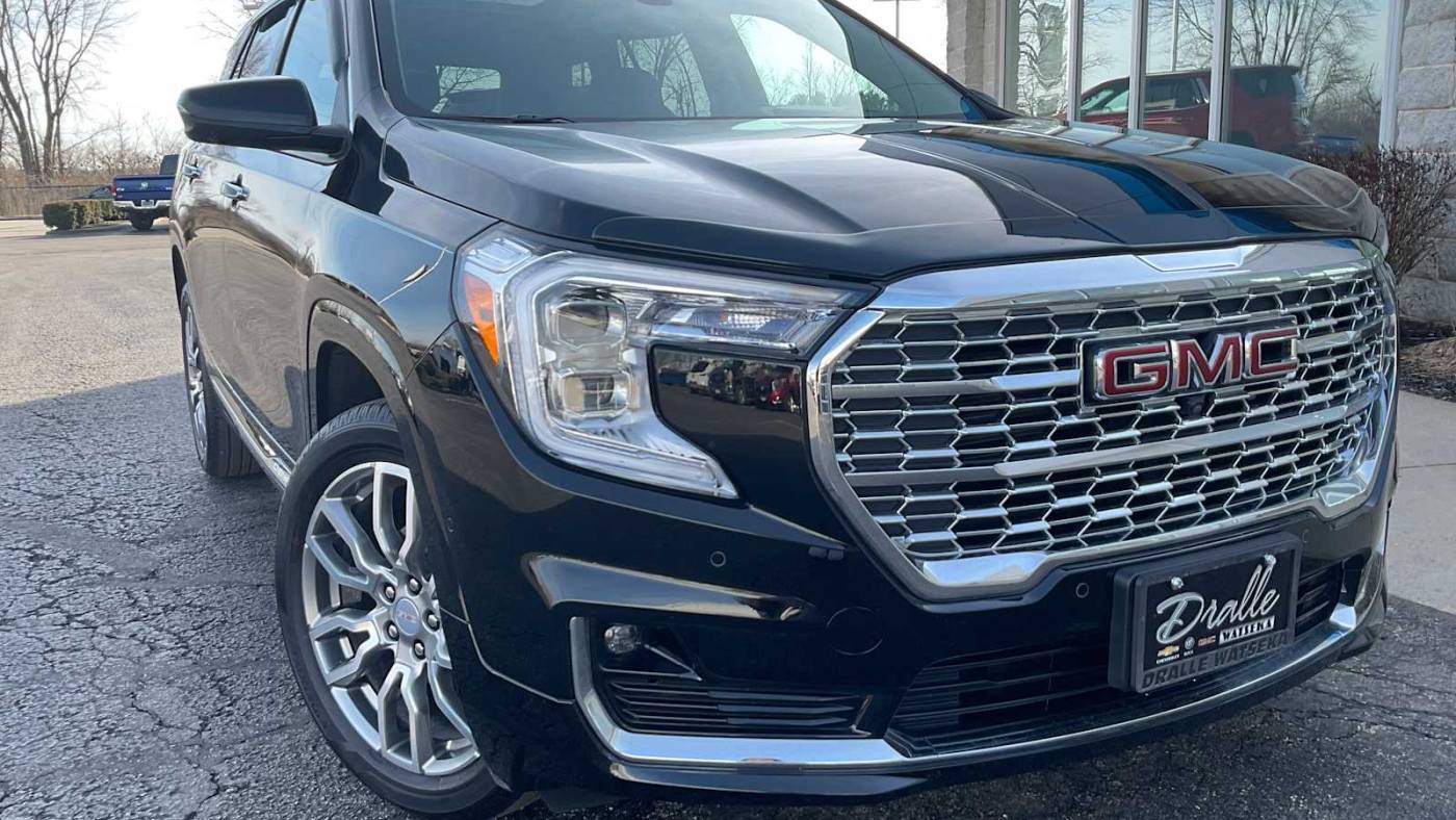 2024 GMC Terrain Denali — SUV — 7,038 mi — Watseka, IL