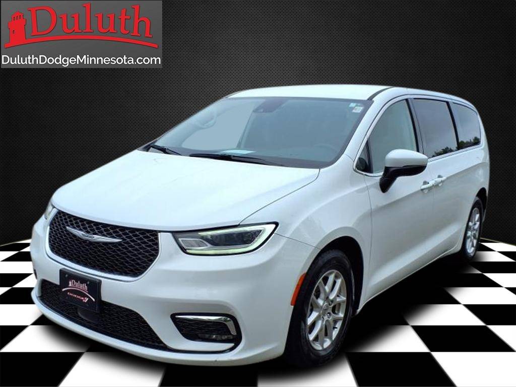 2023 Chrysler Pacifica Touring L — Minivan — 65,426 mi — Hermantown, MN