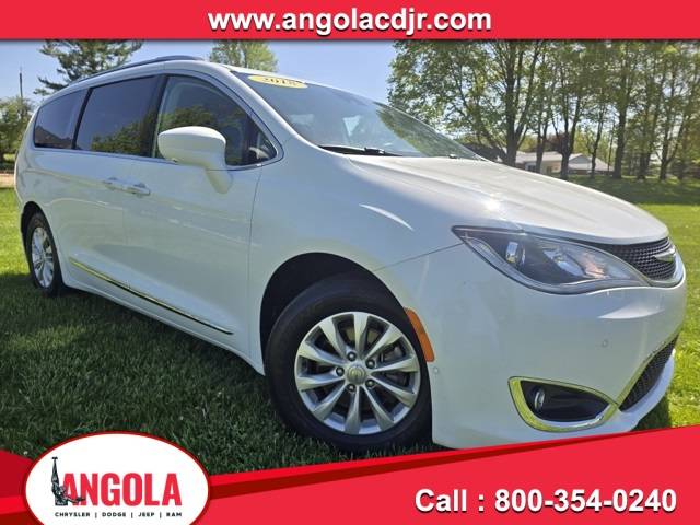 2018 Chrysler Pacifica Touring L — Minivan — 98,880 mi — Angola, IN