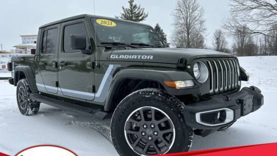 2021 Jeep Gladiator Overland — Pickup Truck — 28,125 mi — Angola, IN