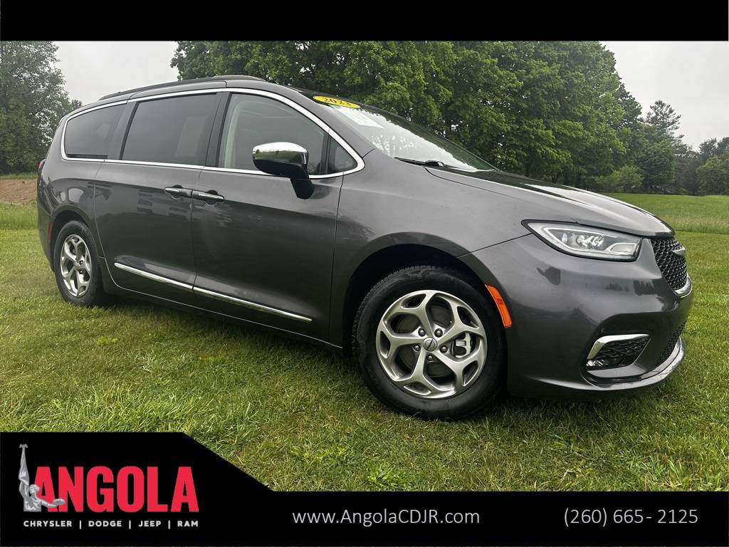 2023 Chrysler Pacifica Limited — Minivan — 53,532 mi — Angola, IN