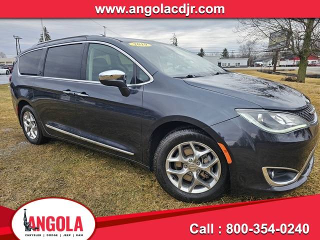 2019 Chrysler Pacifica Limited — Minivan — 59,432 mi — Angola, IN