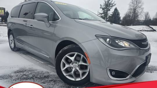 2017 Chrysler Pacifica Touring L — Minivan — 102,055 mi — Angola, IN