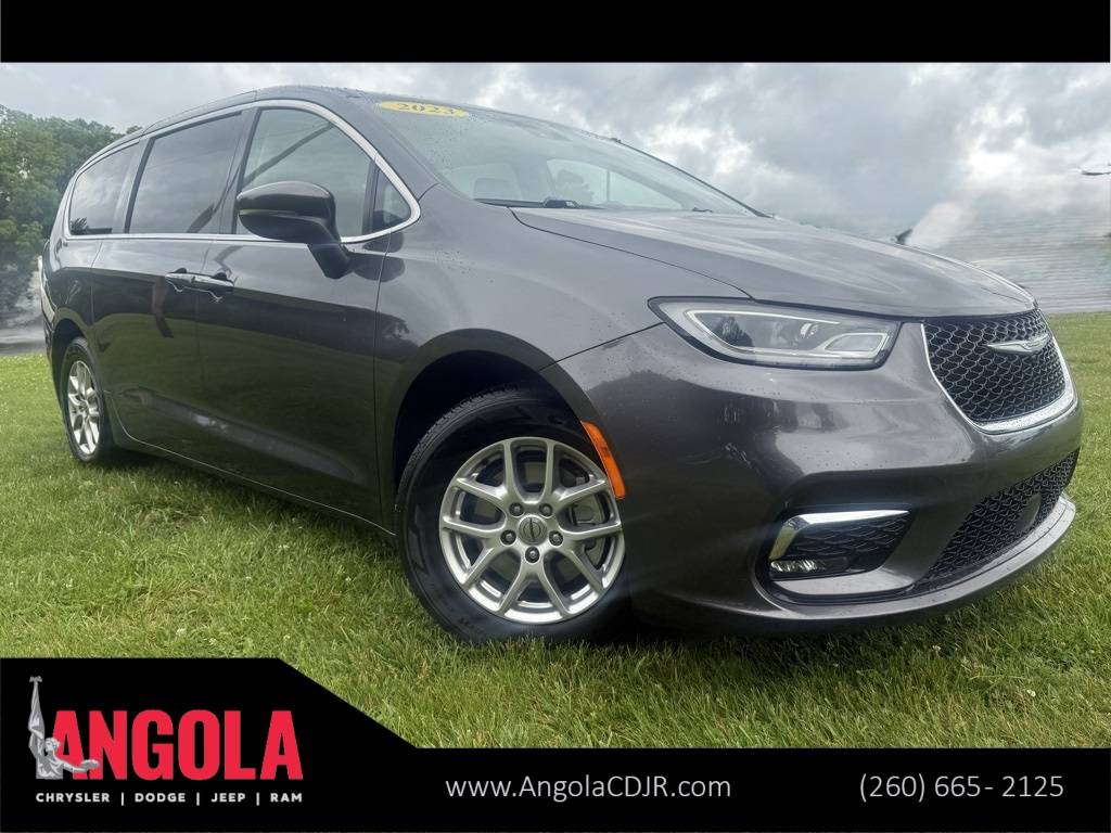 2023 Chrysler Pacifica Touring L — Minivan — 56,320 mi — Angola, IN