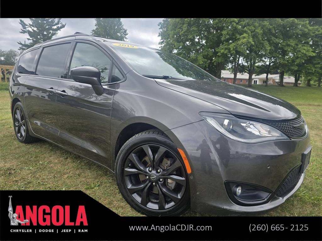 2019 Chrysler Pacifica Touring L Plus — Minivan — 87,744 mi — Angola, IN