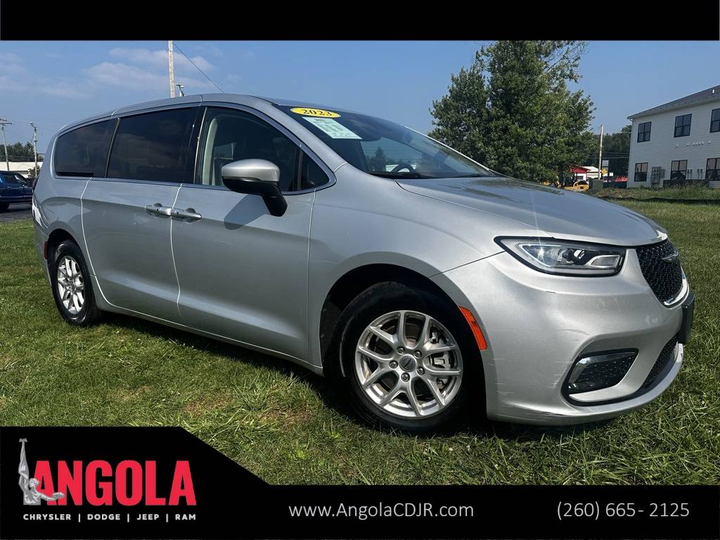 2023 Chrysler Pacifica Touring L — Minivan — 53,602 mi — Angola, IN