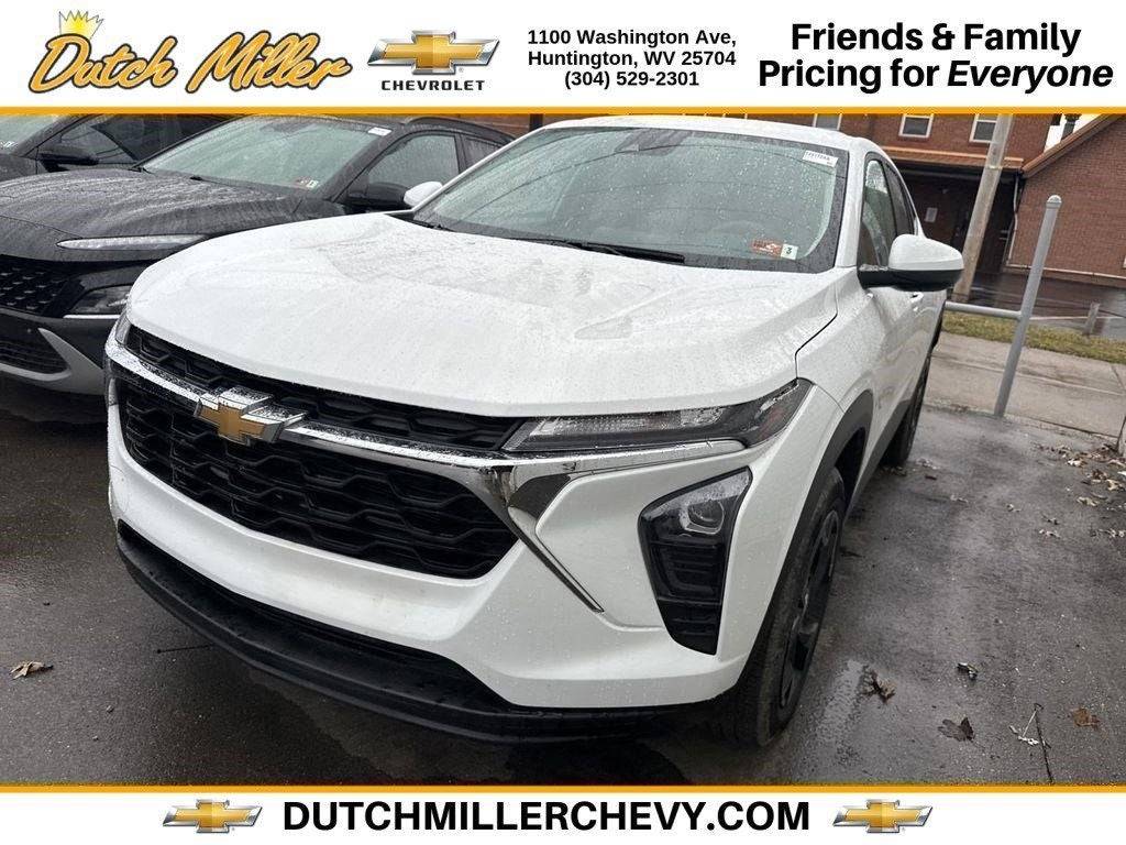 2025 Chevrolet Trax LS — SUV — 8,229 mi — Huntington, WV