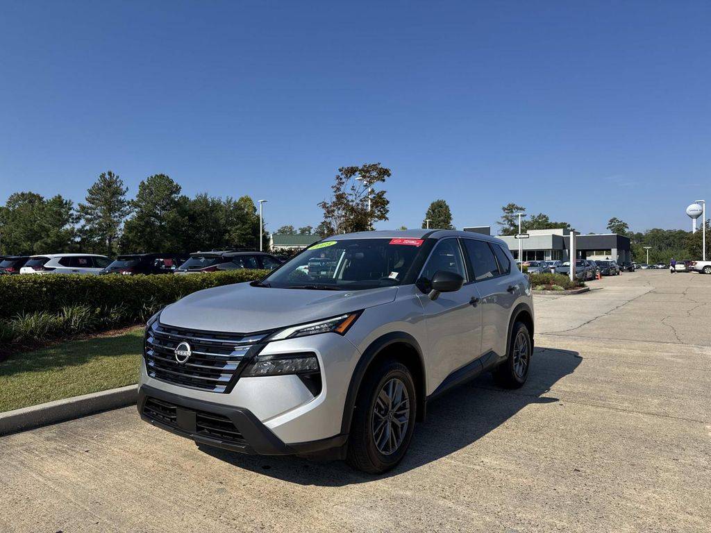 2025 Nissan Rogue S — SUV — 5,823 mi — Covington, LA