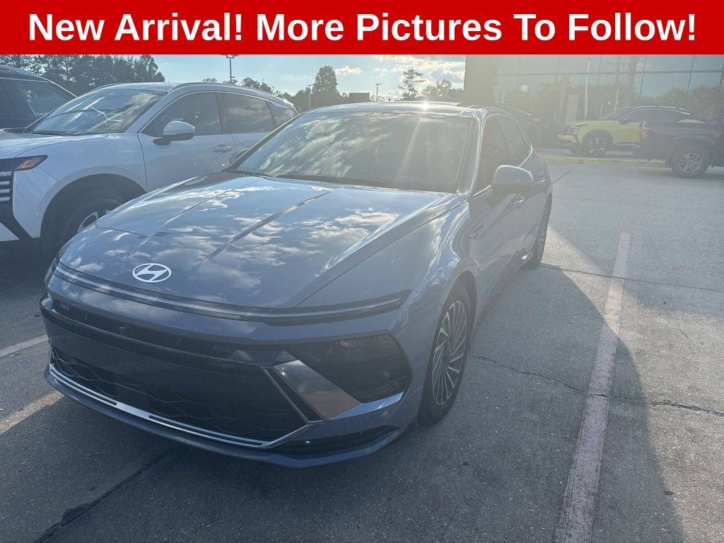 2025 Hyundai Sonata Hybrid Limited — Sedan — 10,094 mi — Covington, LA