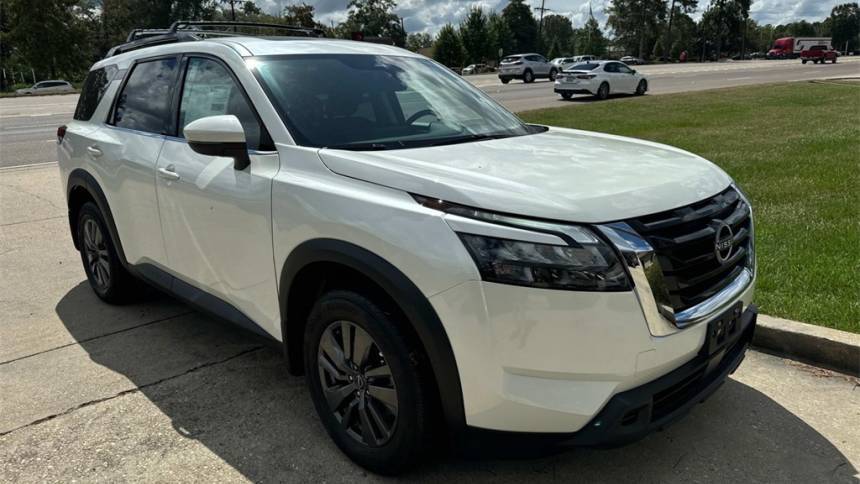 2024 Nissan Pathfinder SV — SUV — 2,572 mi — Covington, LA