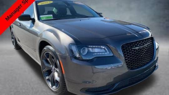 2023 Chrysler 300 Touring — Sedan — 216 mi — Crossville, TN