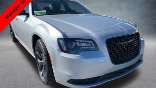 2023 Chrysler 300 Touring — Sedan — 96 mi — Crossville, TN