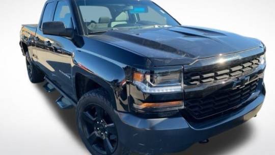 2017 Chevrolet Silverado 1500 WT — Pickup Truck — 96,800 mi — Crossville, TN