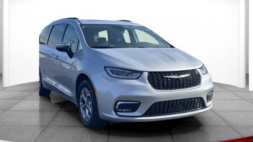 2023 Chrysler Pacifica Limited — Minivan — 26,774 mi — Indianapolis, IN