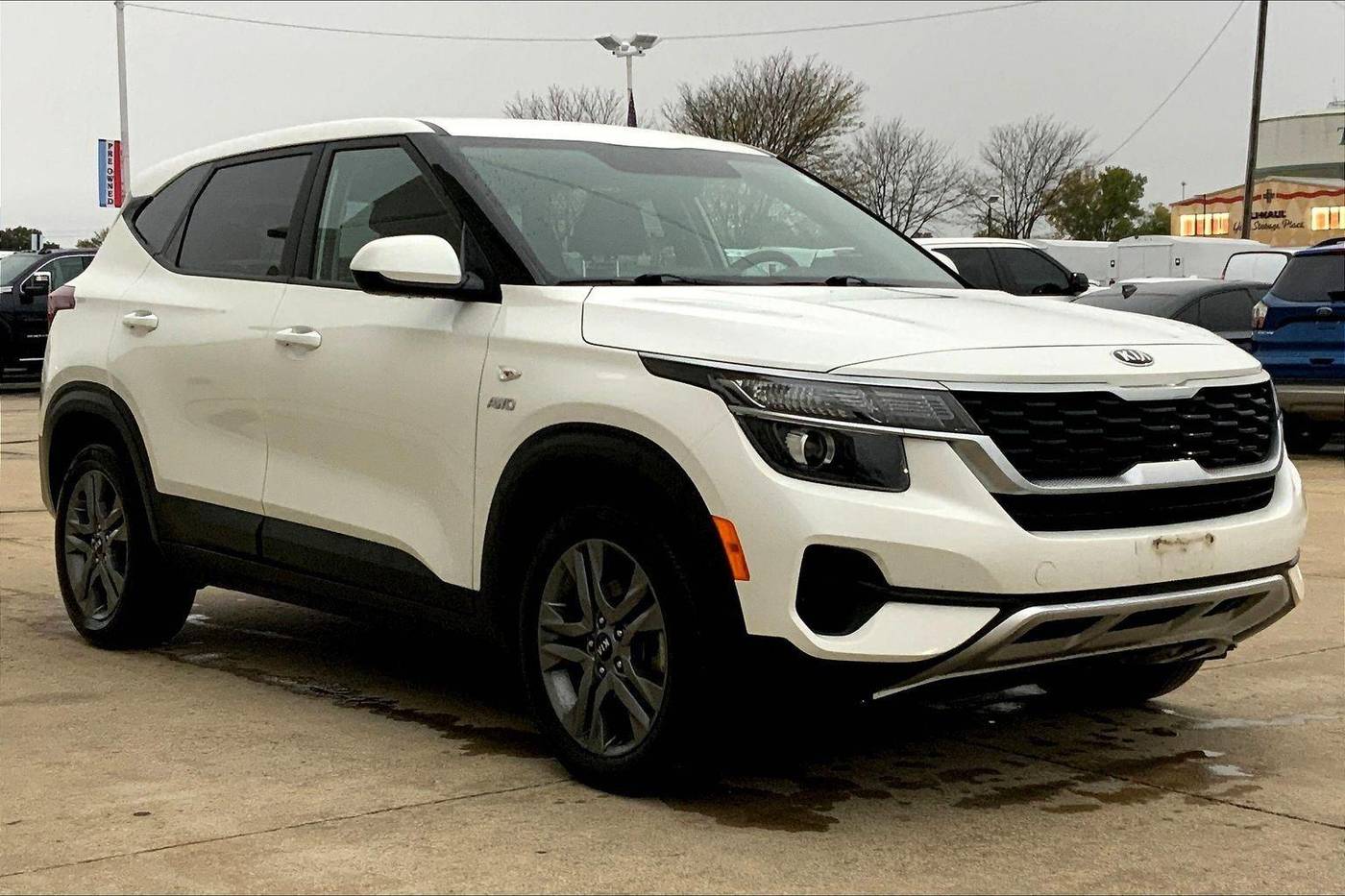 2021 Kia Seltos LX — SUV — 86,687 mi — Topeka, KS