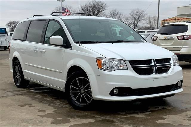 2016 Dodge Grand Caravan SXT Plus — Minivan — 40,376 mi — Topeka, KS