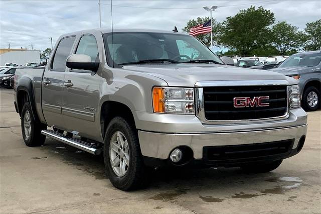 2007 GMC Sierra 1500 SLT — Pickup Truck — 253,808 mi — Topeka, KS