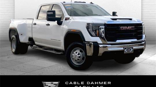 2024 GMC Sierra 3500HD Pro — Pickup Truck — 7,445 mi — Topeka, KS