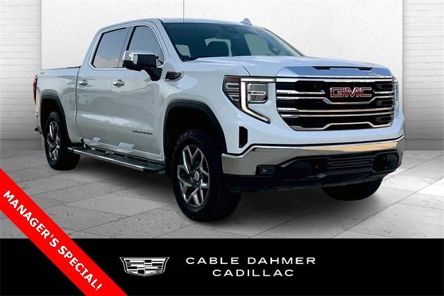 2022 GMC Sierra 1500 SLT — Pickup Truck — 81,780 mi — Topeka, KS