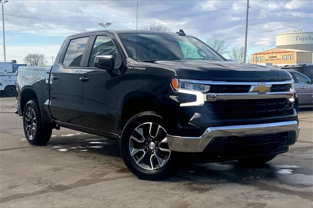 2022 Chevrolet Silverado 1500 LT — Pickup Truck — 45,279 mi — Topeka, KS