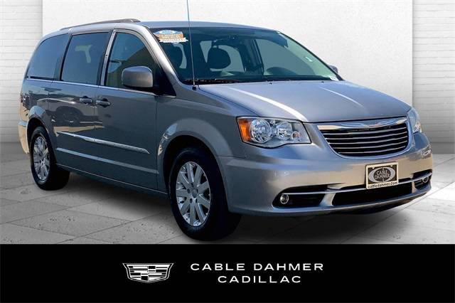 2016 Chrysler Town & Country Touring — Minivan — 121,512 mi — Topeka, KS