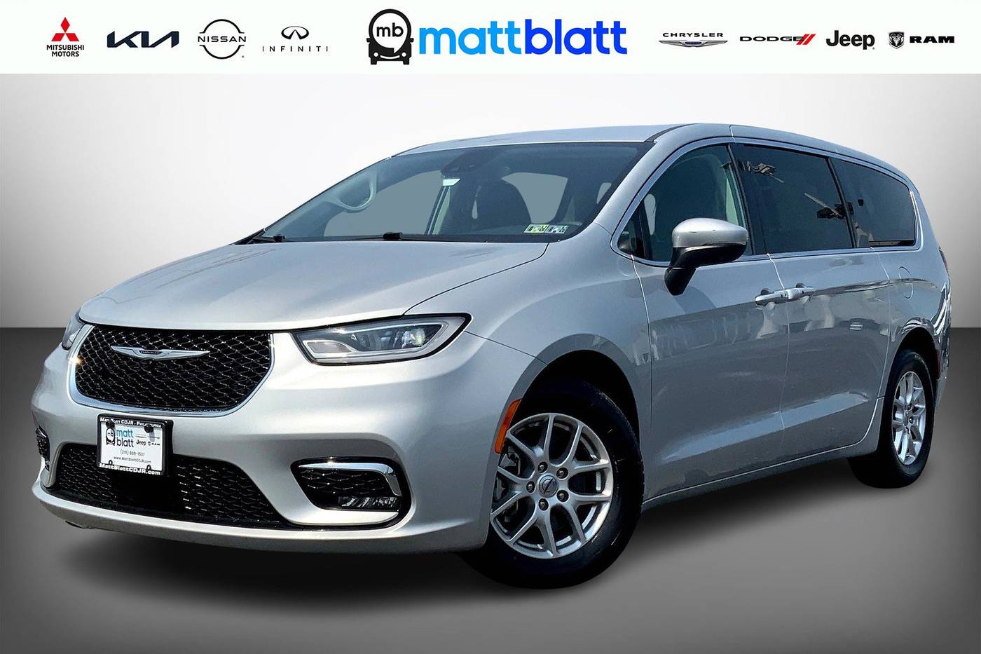 2023 Chrysler Pacifica Touring L — Minivan — 63,357 mi — Philadelphia, PA