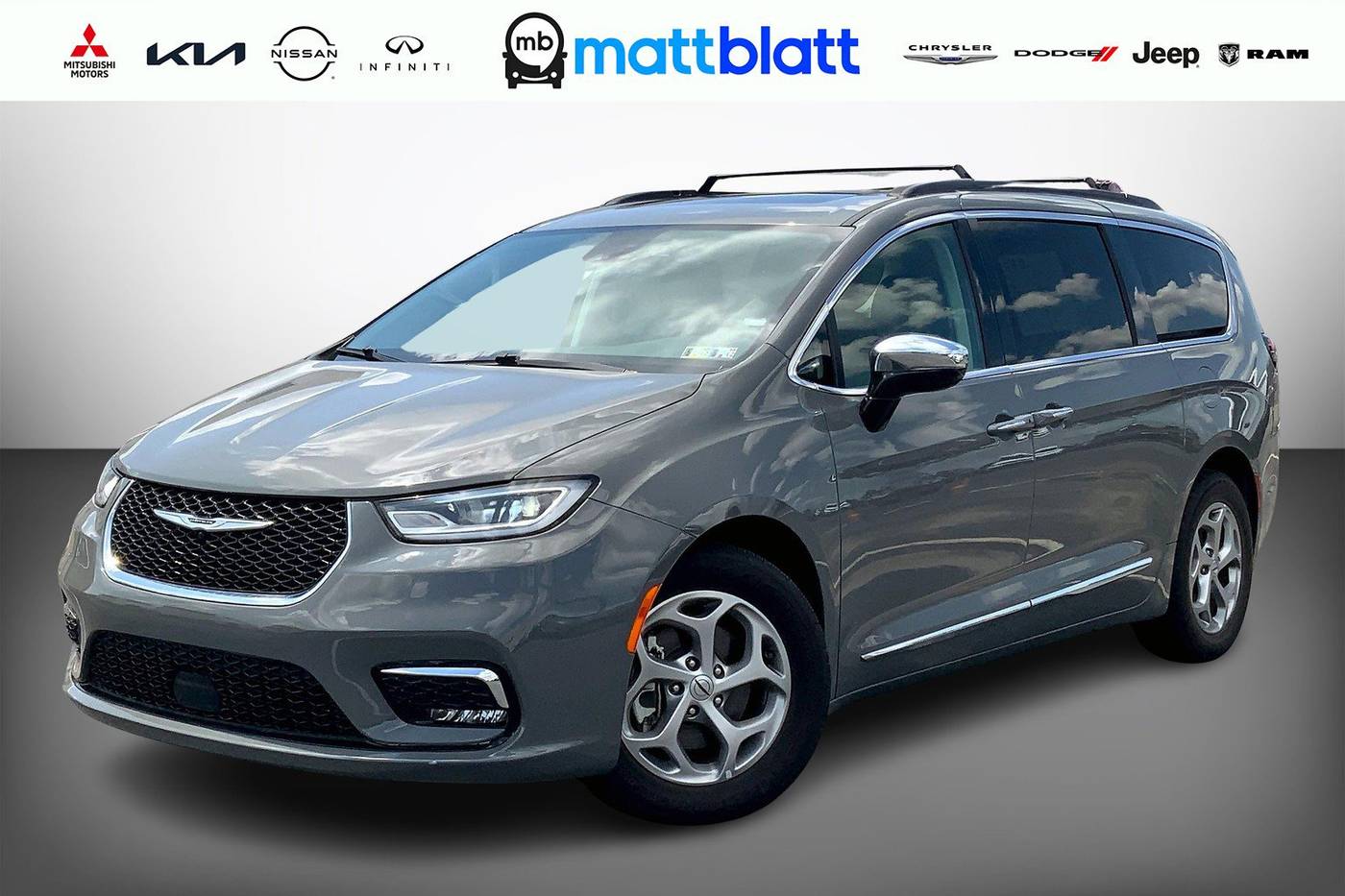 2023 Chrysler Pacifica Limited — Minivan — 67,953 mi — Philadelphia, PA