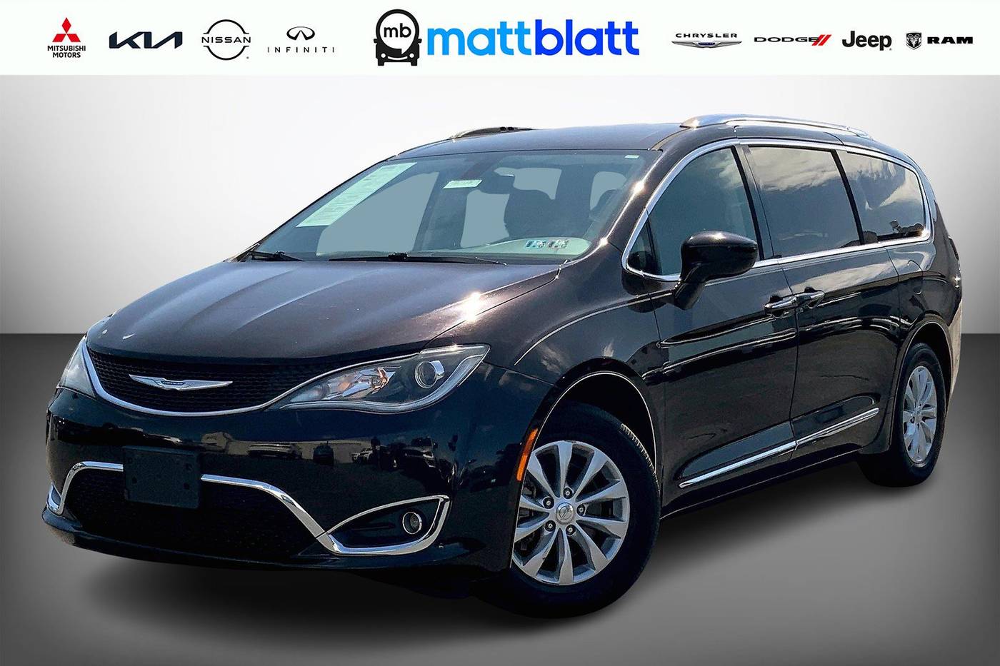 2018 Chrysler Pacifica Touring L — Minivan — 84,841 mi — Philadelphia, PA
