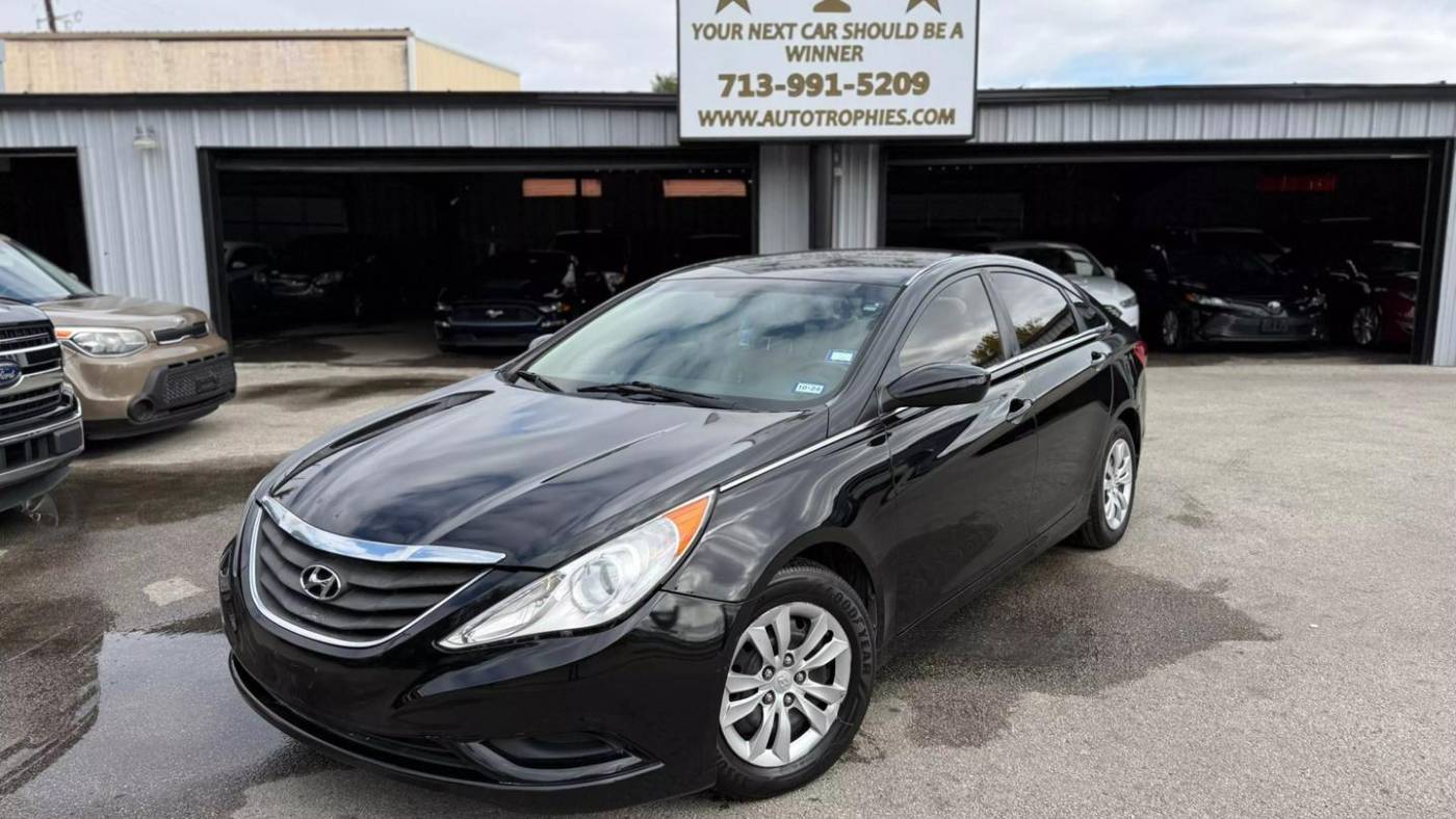 2013 Hyundai Sonata GLS — Sedan — 175,604 mi — Houston, TX