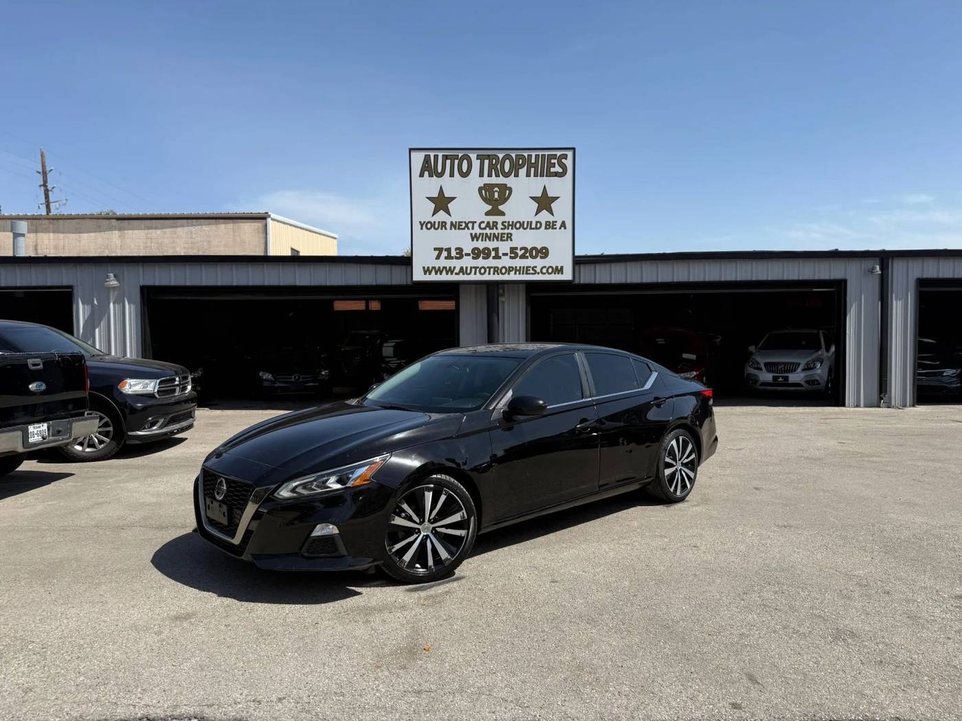 2019 Nissan Altima SR — Sedan — 94,964 mi — Houston, TX