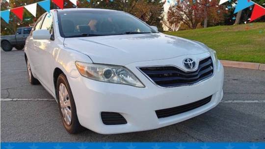 2010 Toyota Camry Base — Sedan — 140,988 mi — Whittier, CA